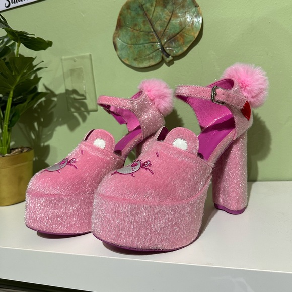 Dolls Kill x Care Bears High Heels - Picture 8 of 9